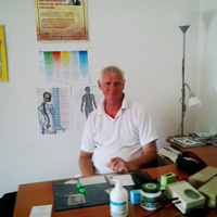 Pakó Mihály  1072 Budapest, Rákóczi út 38. IV. em 14. 30-as kapukód