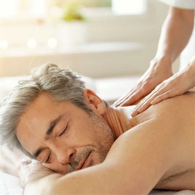 Teljes testes, mély izmokig átmozgató, relaxáló, ellazító 45 perces svéd masszázs