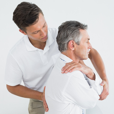 Figyelem! Roppant kellemes: Egy teljes órás lágy csontkovácsolás a fájdalmak ellen