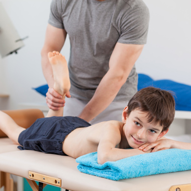 Integrált Manuálterápia gyermekeknek (6 éves kortól) a helyes testtartásért, egészséges gerincoszlopért 