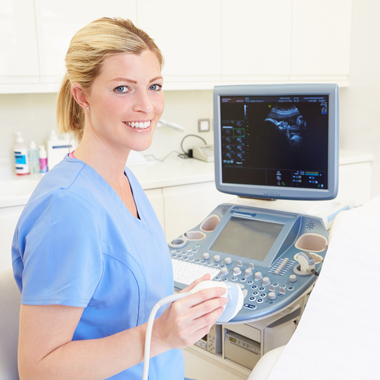 Komplex hasi- és kismedencei ultrahangos vizsgálat a Benyovszky Orvosi Központban. 