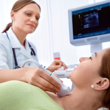 Fókuszált pajzsmirigy ultrahangos vizsgálat radiológus szakorvostól.