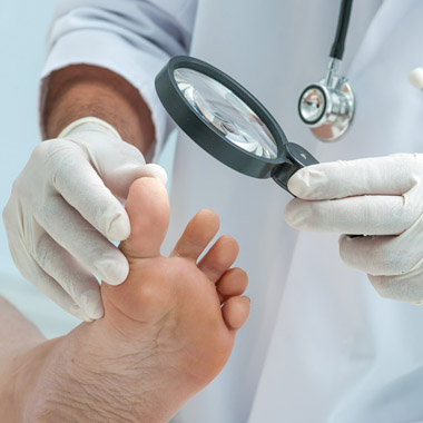 (K)örömteli érzés: Orvos által végzett körömgomba-megszüntető lézeres kezelés mind a 20 körömre. 