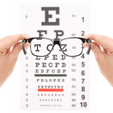 Láss minden részletet: Prémium multifokális szemüveg öregszeműségre Mester Optikától extrákkal