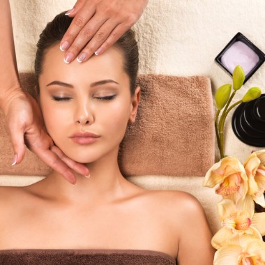 Professzionális metamorf masszázs feszült idegekre a Benyovszky Orvosi Központban