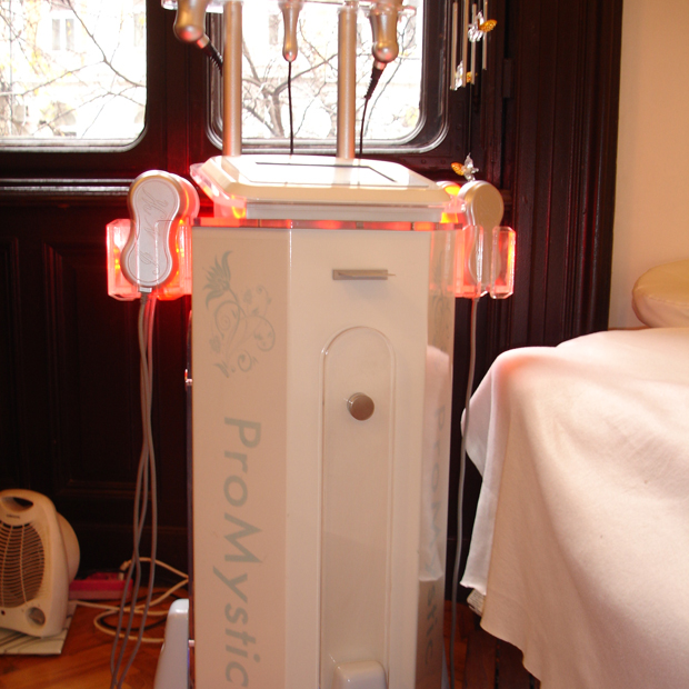 5 alkalom 1 áráért: Zsíreltávolító kezelések ProMystic MultiContour orvosi készülékkel. -2-5 cm/kezelés. (Férfiaknak is hatásos)