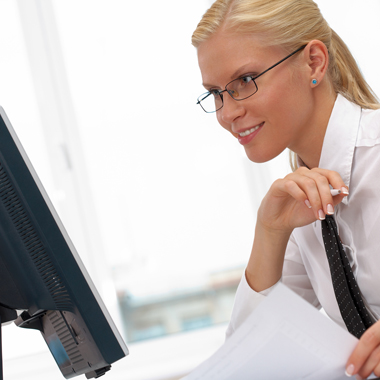 Órákat ülsz számítógép és/vagy a TV előtt? Dioptriás/dioptria nélküli, UV-szűrős monitorszűrő szemüveg