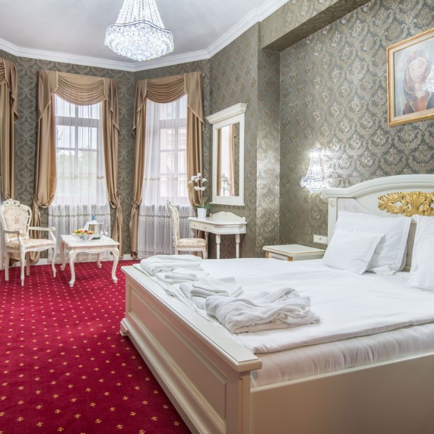 Borostyán Med-Hotel**** ajánlat: Emlődiagnosztika csomag (mammográfia (3D-s tomoszintézises, digitális), emlő, hónaljárok ultrahang +...). A bónnal kedvezményesen vehető igénybe szállás, ha összekötnéd a kötelezőt a kellemessel