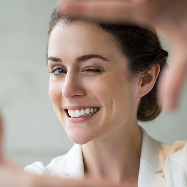 Egy vagy több felszínű fogtömés, alábéleléssel, állapotfelméréssel  a belvárosi Pearl Dent Esztétikai fogászatban előleg