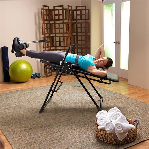 Gerincoszlopnyújtás KiroMED Prof - Gravitációs gerincnyújtó paddal