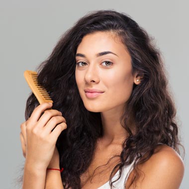 Akadályozd a hajhullást mikrokamerás hajhullás vizsgálati és orvos által javasolt kezelési csomaggal.