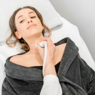 Fókuszált pajzsmirigy ultrahangos vizsgálat a Benyovszky Orvosi Központban