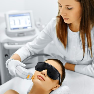 Pigment folt eltávolítás 5x5 cm-es területen E-light technológiával