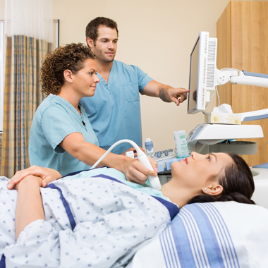 Átfogó hasi és pajzsmirigy ultrahang vizsgálat a pontos diagnózis érdekében