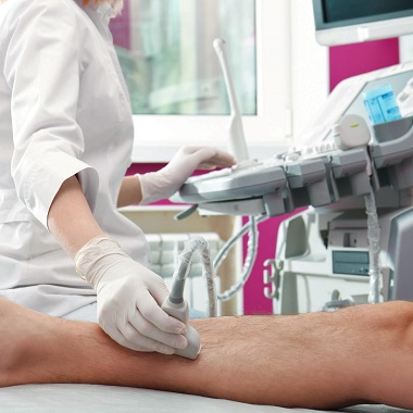 Végtagi ultrahangos vénás doppler vizsgálat, választható 1 alsó vagy felső végtag, vagy 2 bónnal, 2 végtagra is elvégzik